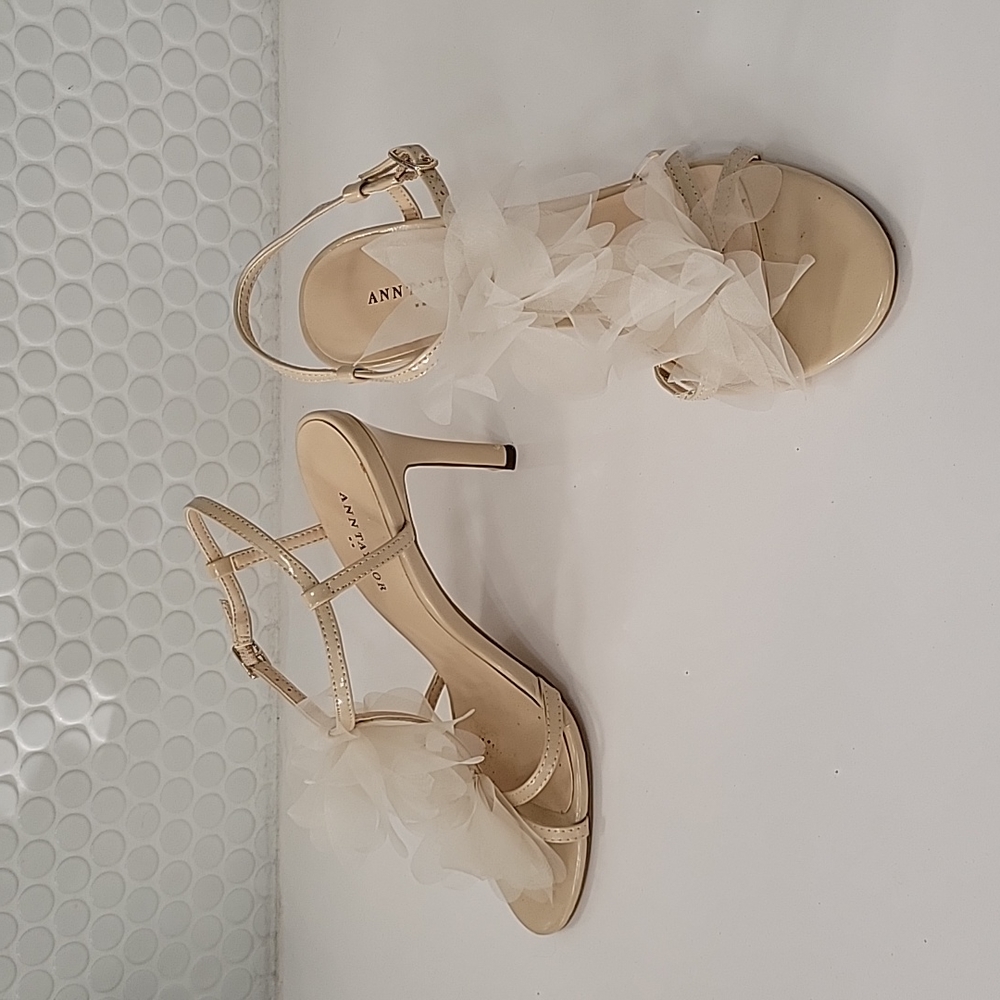 Ann Taylor Ivory Floral Tulle Heeled Sandals